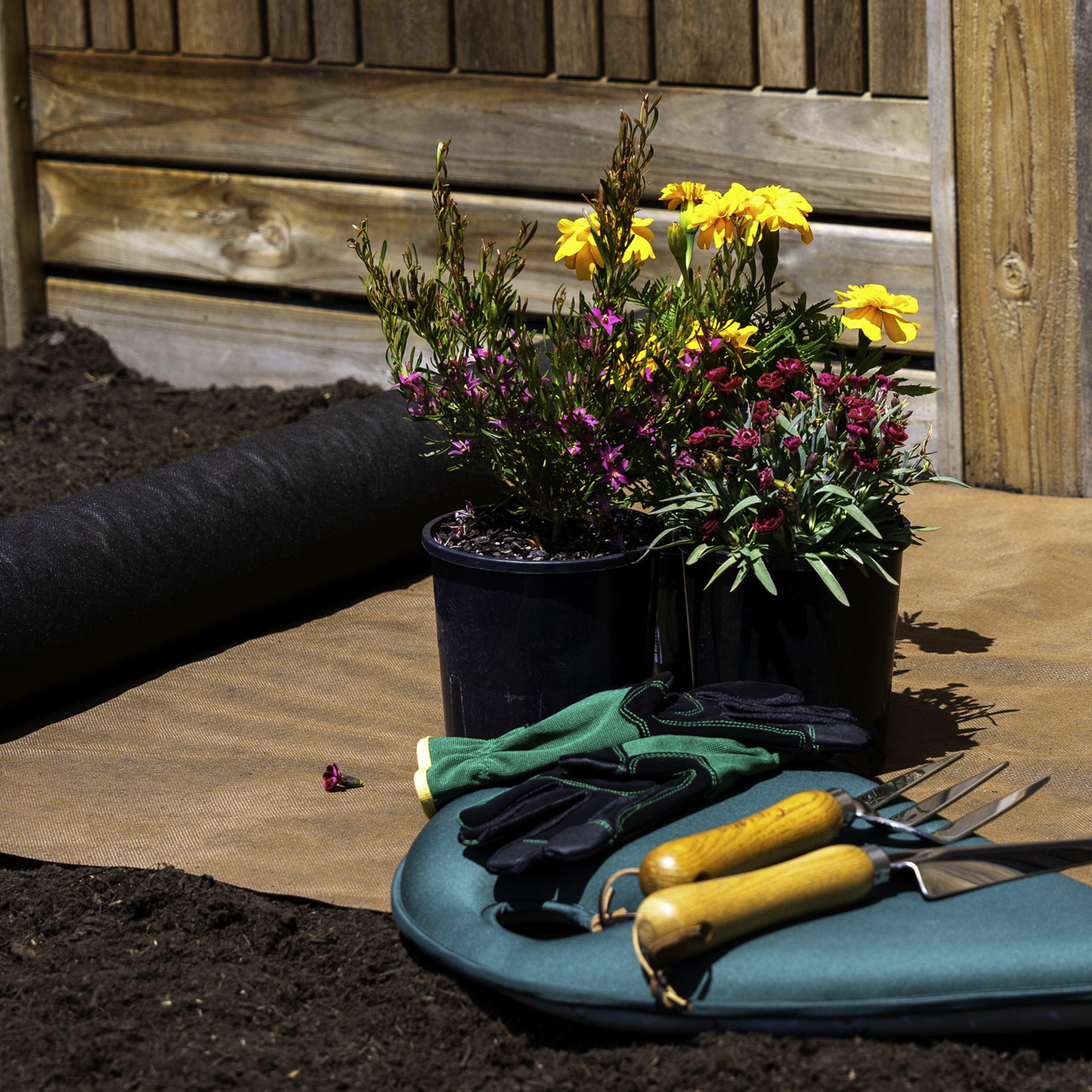Expert Gardener 3' x 100' Professional Weed Barrier Landscape Fabric, Helps with Soil Stabilization & Retention