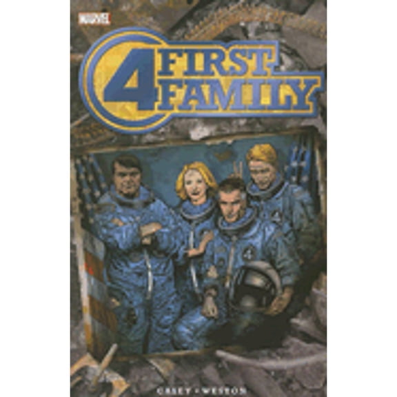 Pre-Owned Fantastic Four: First Family (Paperback) 0785117032 9780785117032