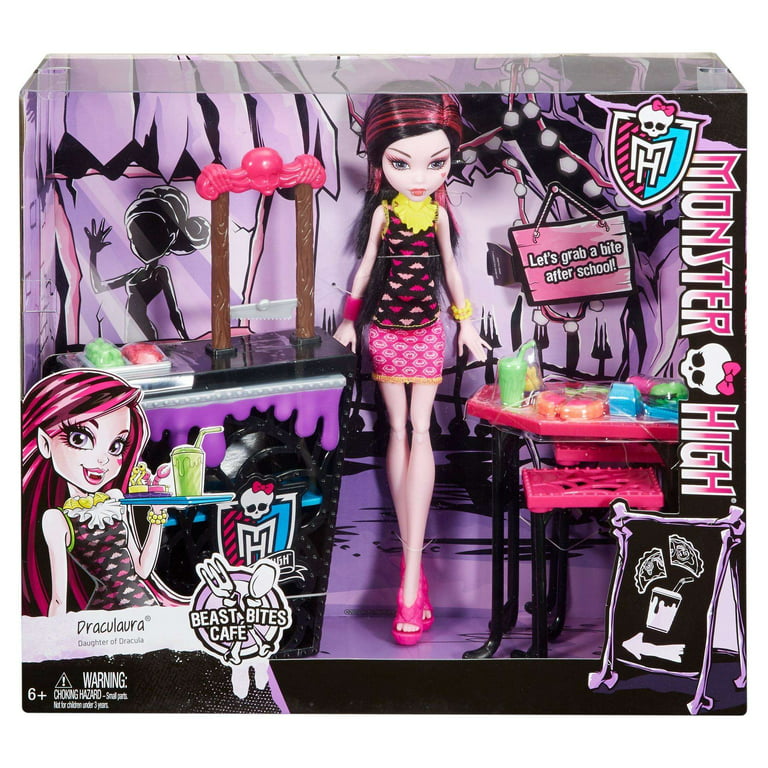 Monster High Beast Bites Cafe Draculaura Doll & Playset 