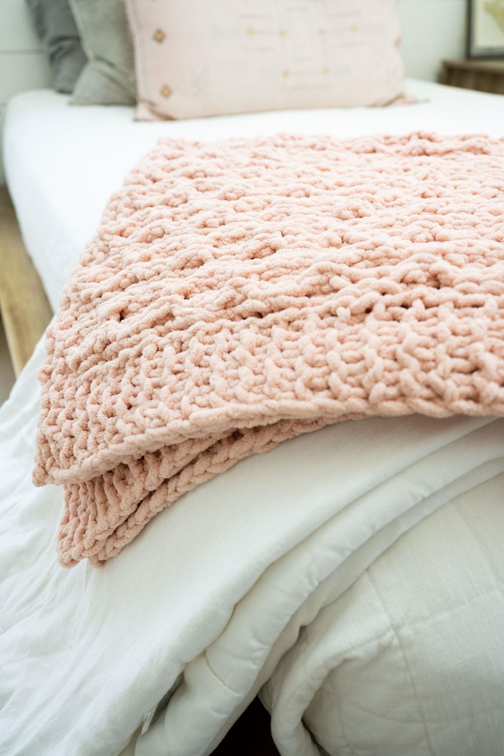 Lion Brand Cover Story™ Yarn Mercury, #6 Super Bulky Yarn, 1000g/500m 1 CT, #6 Super Bulky Yarn 1000g/500m 1 CT