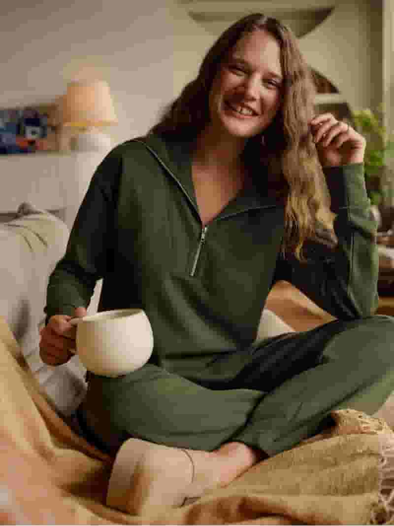Free Assembly Women's Half Zip Pullover Sweatshirt, Sizes XS Free Assembly Women's Half Zip Pullover Sweatshirt, Sizes XS