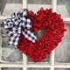 thumbnail image 2 of Guirnalda de corazón de amor de arpillera roja para el Día de San Valentín, lazo a cuadros de búfalo, accesorios de decoración del hogar, 2 of 5