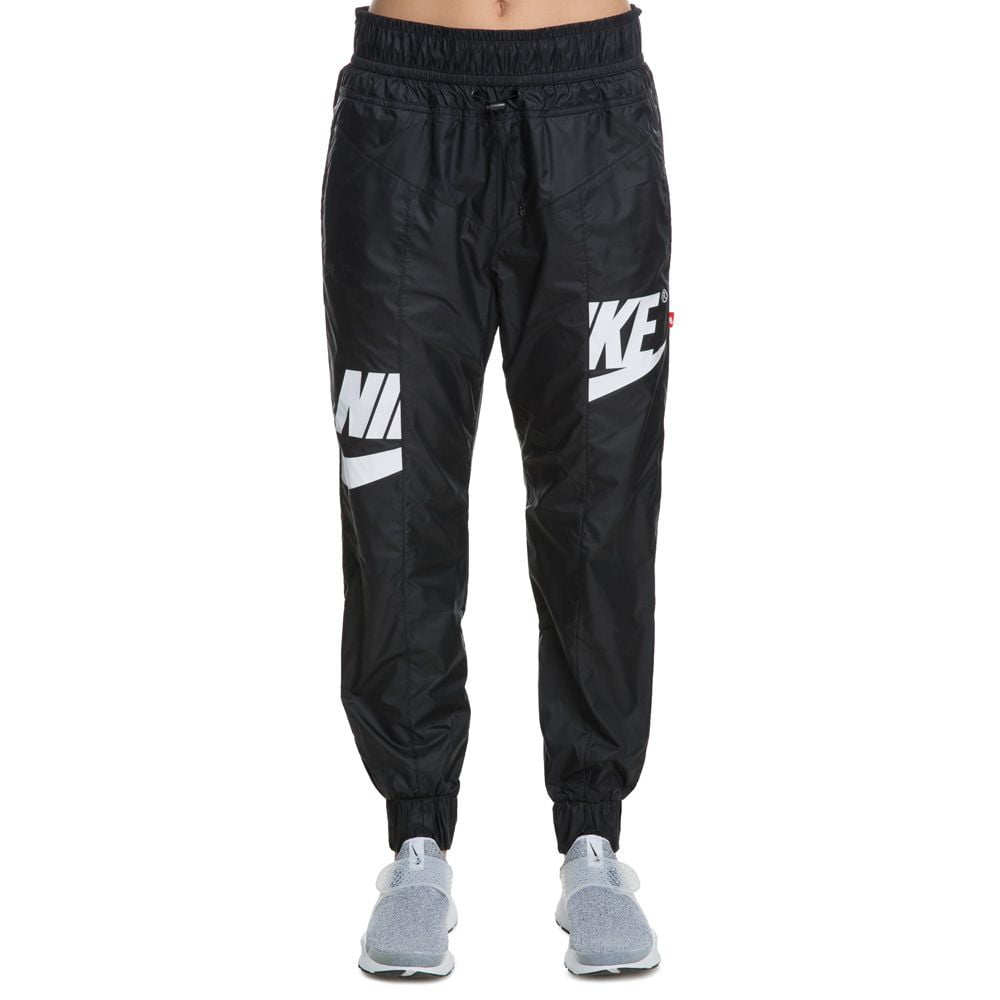 nike windrunner training pants