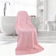 thumbnail image 4 of Toalla de Baño Grande de Terciopelo de 70 X 140 Cm, Gruesa, Suave y Absorbente, de Poliéster, para Hombre y Mujer | Diseño de Cuadros Azules y Blancos | Toalla de Playa, Toalla de Secado Rápido, para, 4 of 6