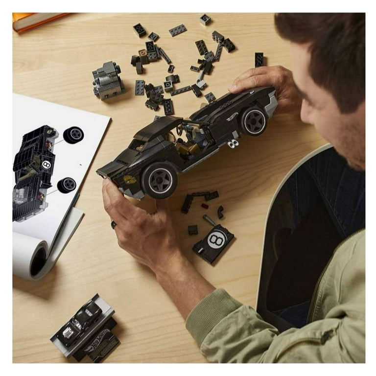 Free Shipping! Mattel Hot Wheels Rodger Dodger Set, 1:20