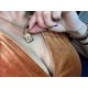 thumbnail image 5 of Collar con colgante de letra inicial AZ de acero inoxidable chapado en oro amarillo y cadena tipo caja, 5 of 5