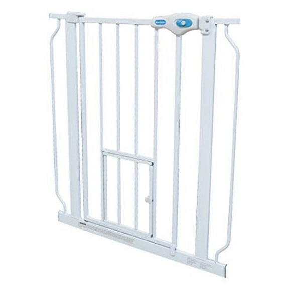 Carlson Pet Products Extra Wide Expandable Gate with Small Pet Door