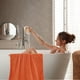 thumbnail image 5 of Toalla de baño de terciopelo, suave, de secado rápido, con borde antideslizante, para hombre y mujer, tela de lujo, absorbente, diseño sin vello, para baño.,Vsgery, 5 of 9