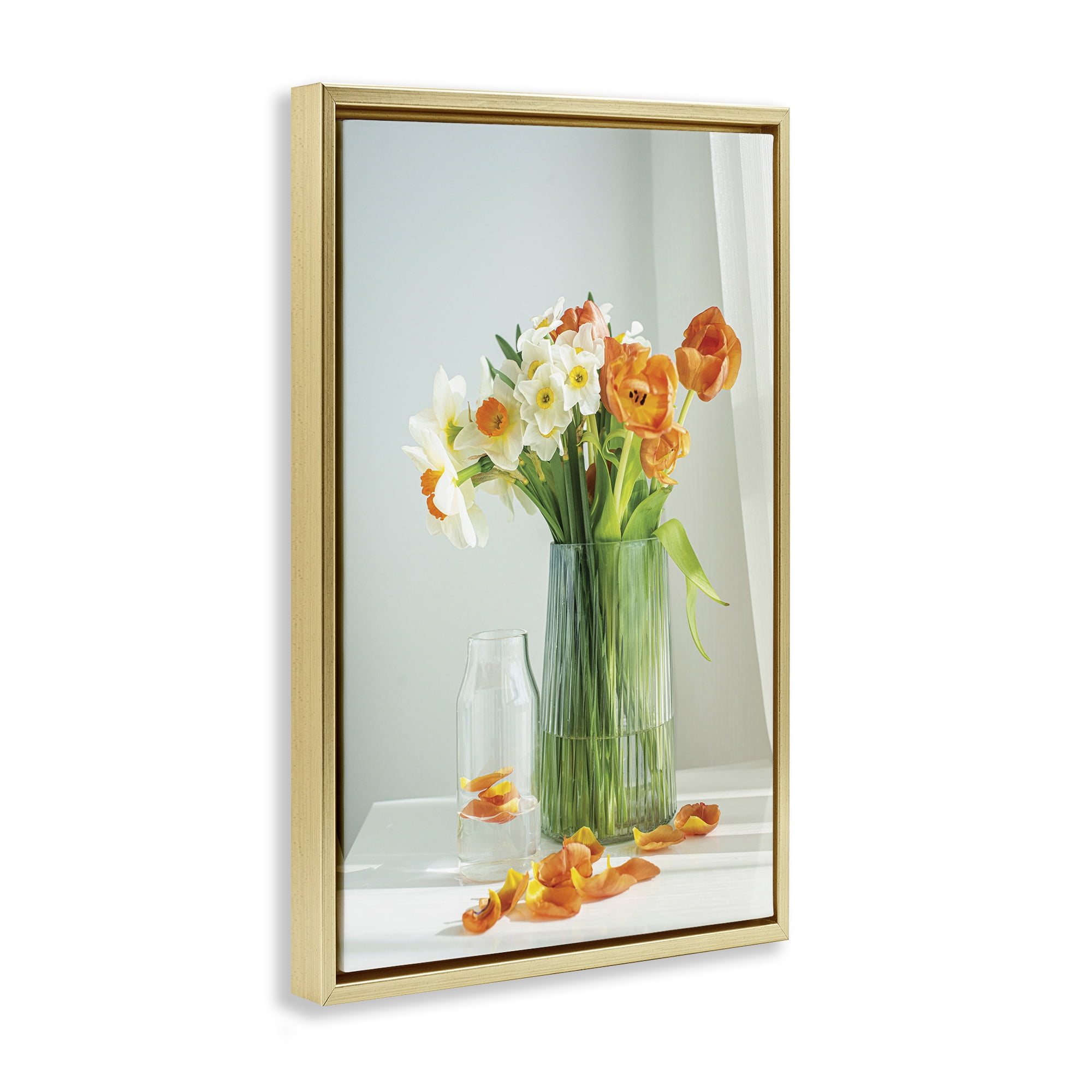 Stupell Industries Daffodil Still Life Botanical & Floral Photography Gold Floater Framed Art Print Wall Art, 21 x 31