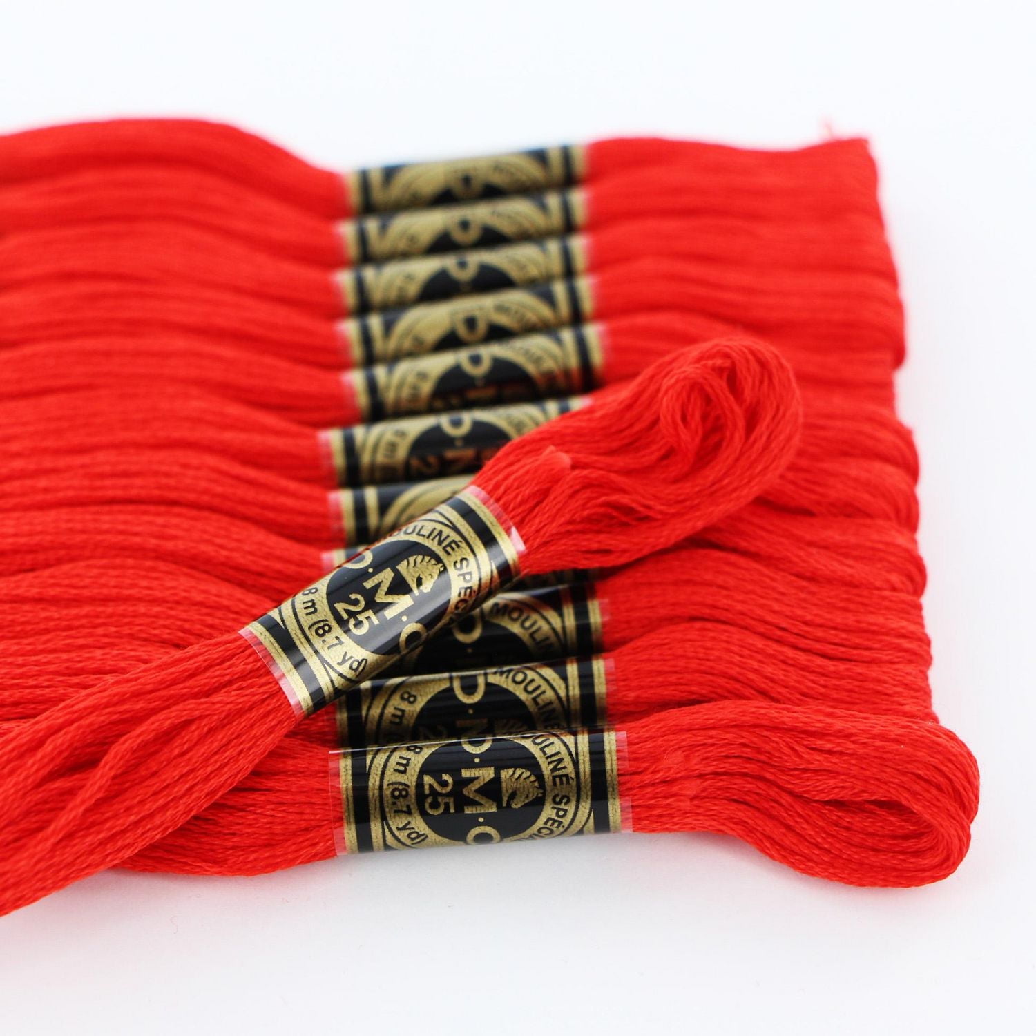 Fil à broder en coton DMC à 6 brins 8m – Rouge 6 Brins