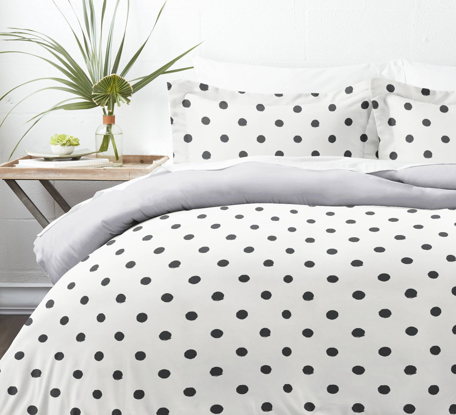 Noble Linens Light Gray Painted Polkadot Reversible 3-Piece Duvet Cover Set, Full/Queen