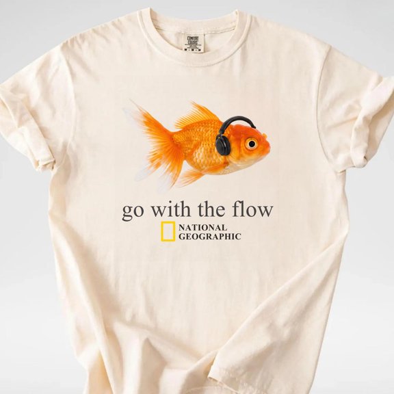 Go With The Flow Goldfish Shirt Vintage Nature Magazine Tee Streetwear Graphic T-Shirt 90s Style Graphic Tee