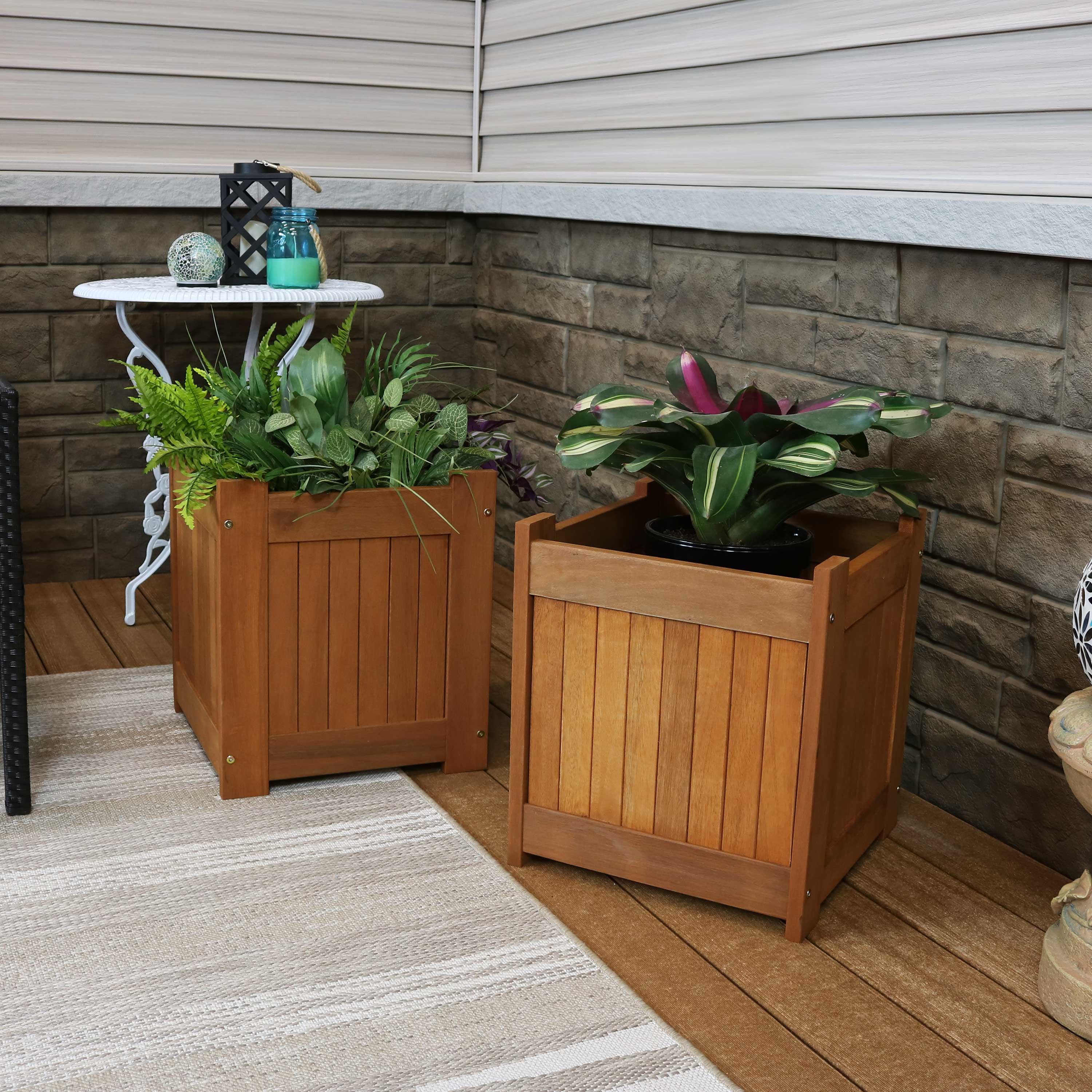 Single 16-Inch Sunnydaze Meranti Wood Outdoor Planter Box 