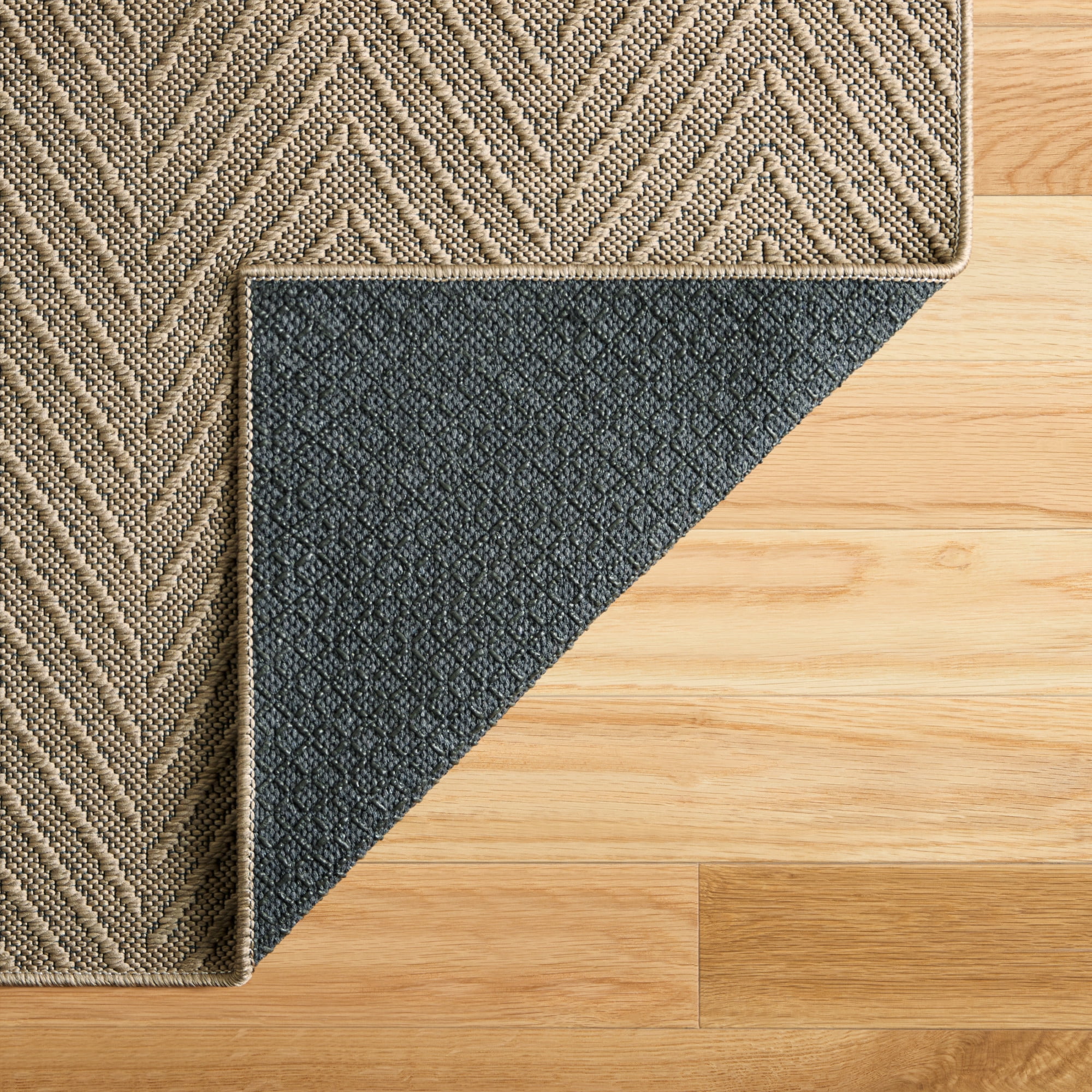 TOWN & COUNTRY BASICS Pax Herringbone Textured Solid Everwash® Washable Runner Area Rug, Low Pile, Non-Slip Backing, Easy Clean Pet & Family Friendly Rug, Brown, 2'5"x7'10"