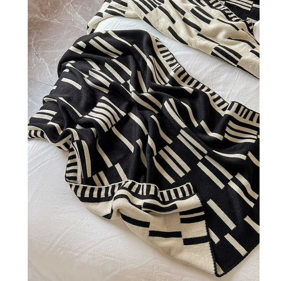 Holiday Deals Clearance Iumwxz Chunky Knit Blanket Throw Hand Knitted Chenille Throw Blanket Soft Thick Yarn Knit Blanket Cute Rope Knot Crochet Throw Blankets for Couch Bed Sofa Party Decor