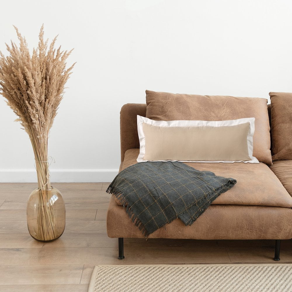 LR Home Ox Bay Hand-Woven Tan/White Bordered All-Natural Cotton Pillow Cover