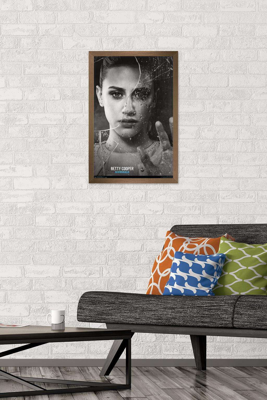 Riverdale - Shattered Betty Wall Poster, 14.725" x 22.375", Framed