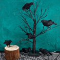 thumbnail image 5 of Paquete de 6 decoraciones de cuervos para Halloween, accesorios de pájaros de plumas negras falsas hechos a mano de tamaño real, 5 of 5