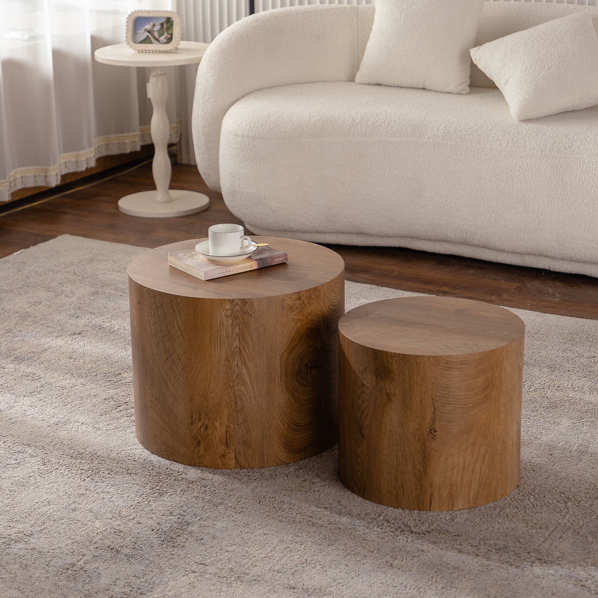 Leumius Nesting Coffee Table Set of 2, Round Wooden Coffee Tables Circle Modern Table, Accent End Side Table for Small Space Living Room Bedroom Brown