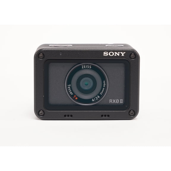 Pre-Owned Sony RX0 II - Action camera - 4K / 30 fps - 15.3 MP - Carl Zeiss - Wi-Fi, Bluetooth - underwater up to 30ft - black
