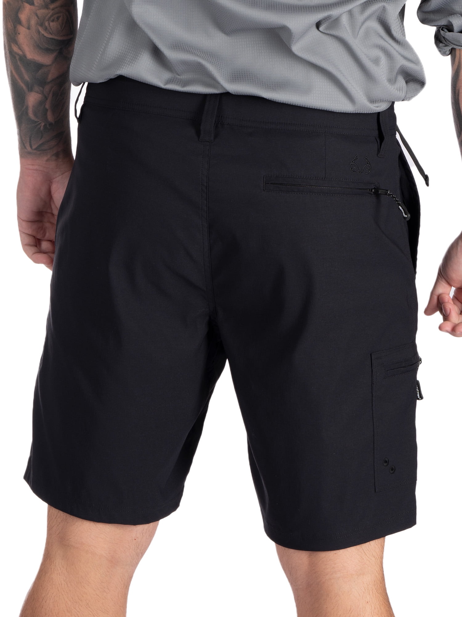 Realtree Men's Hybrid Fishing Shorts, Athletic Performance Short Pants in Black, Sizes S-3XL