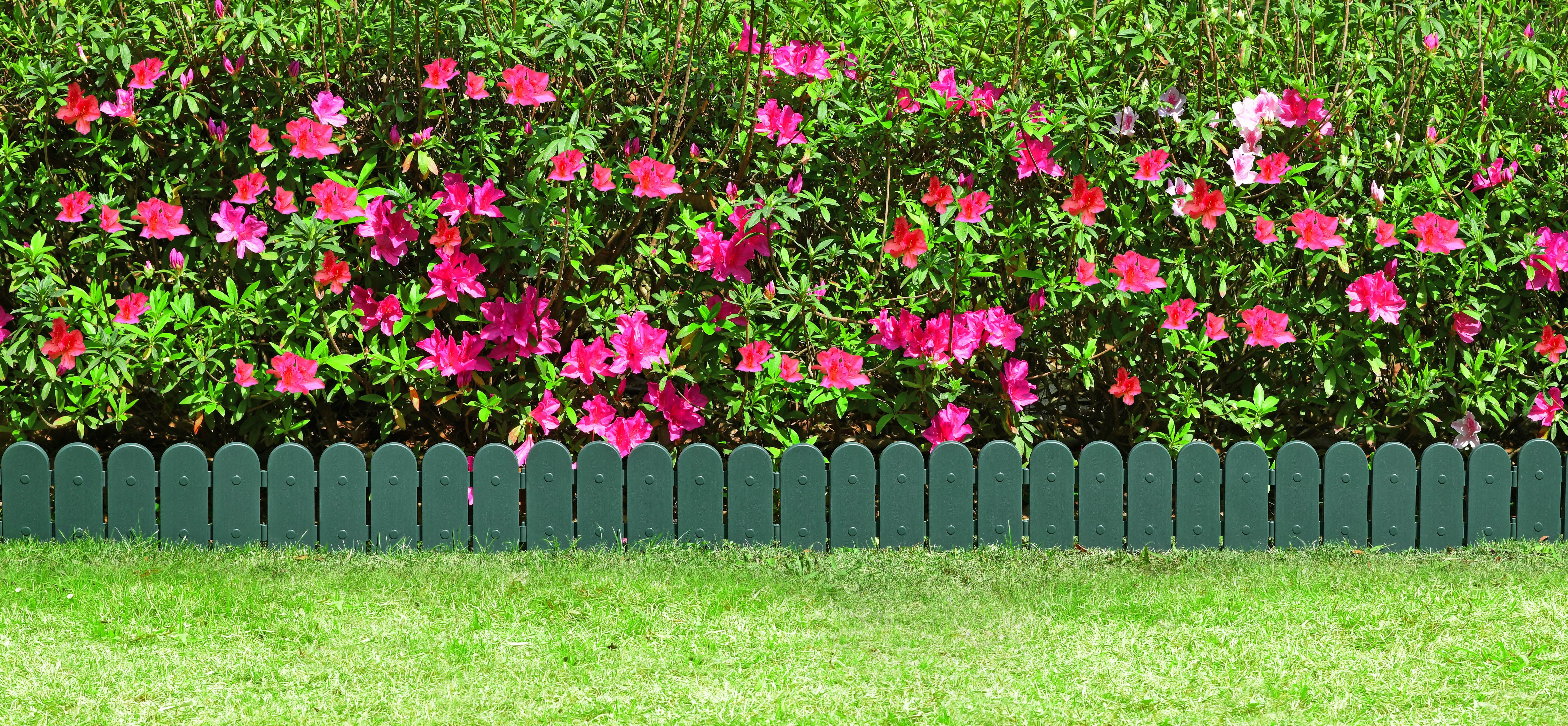 Evelyne Garden Border Edging: Wooden Fence Design - 8pcs Green Yard Landscaping Fence Liner Lawn Edge Barrier - 10ft Kit of Decorative Lawn Landscape Panels Elements - GMT-10374-B08