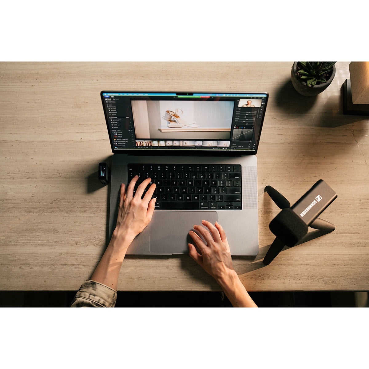 Sennheiser Profile Wireless 2-Channel All-In-One Clip-On & Handheld Microphone System