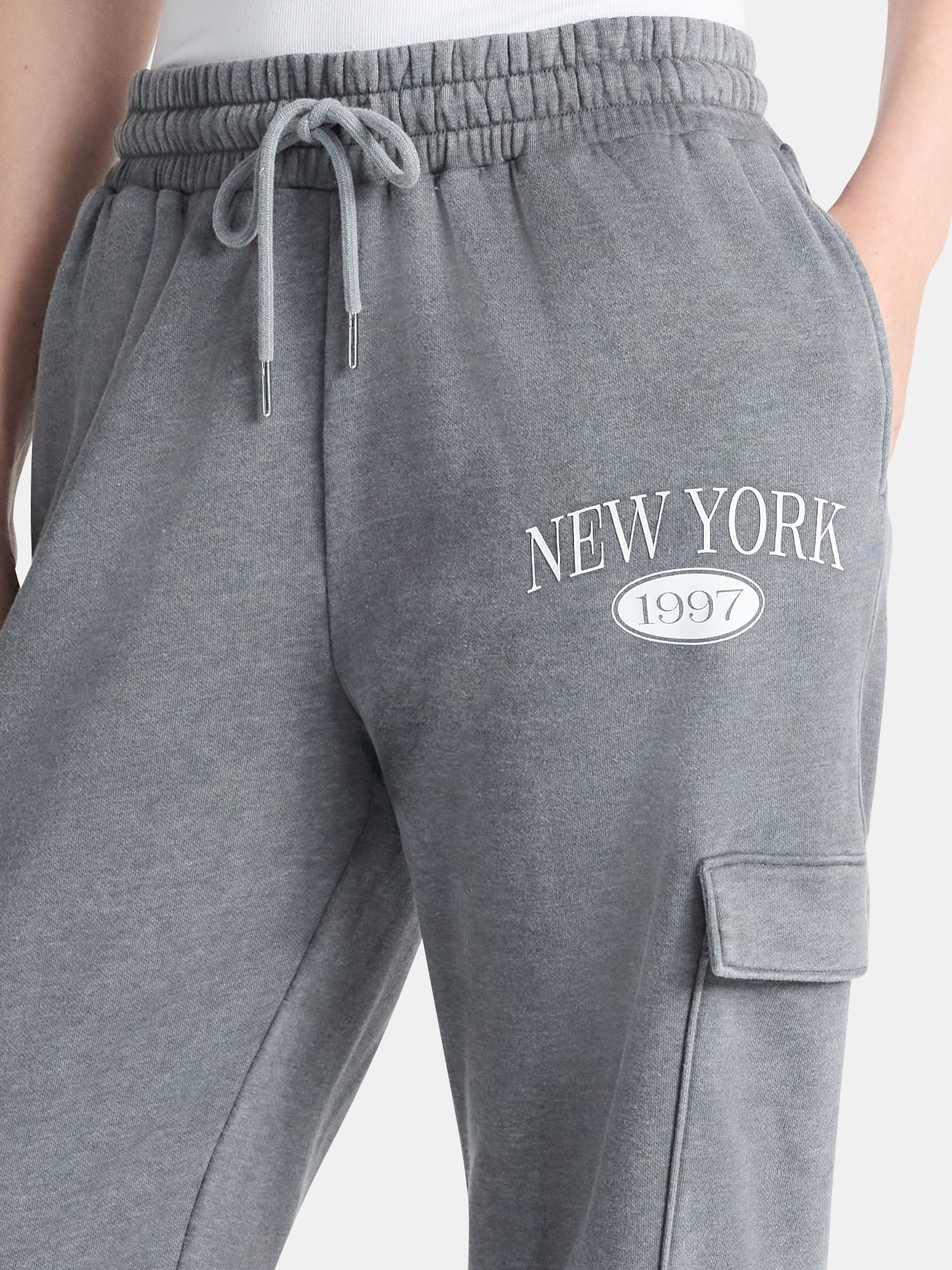 No Boundaries Washed Cargo Sweatpants, Women's