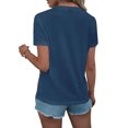 thumbnail image 4 of Camiseta de Mujer Cuello Redondo Botón de Hombro Manga Corta Patrón de Rayas Elegante Casual Mujer Top de Verano para Vacaciones Diario Azul Pavo Real XL, 4 of 6
