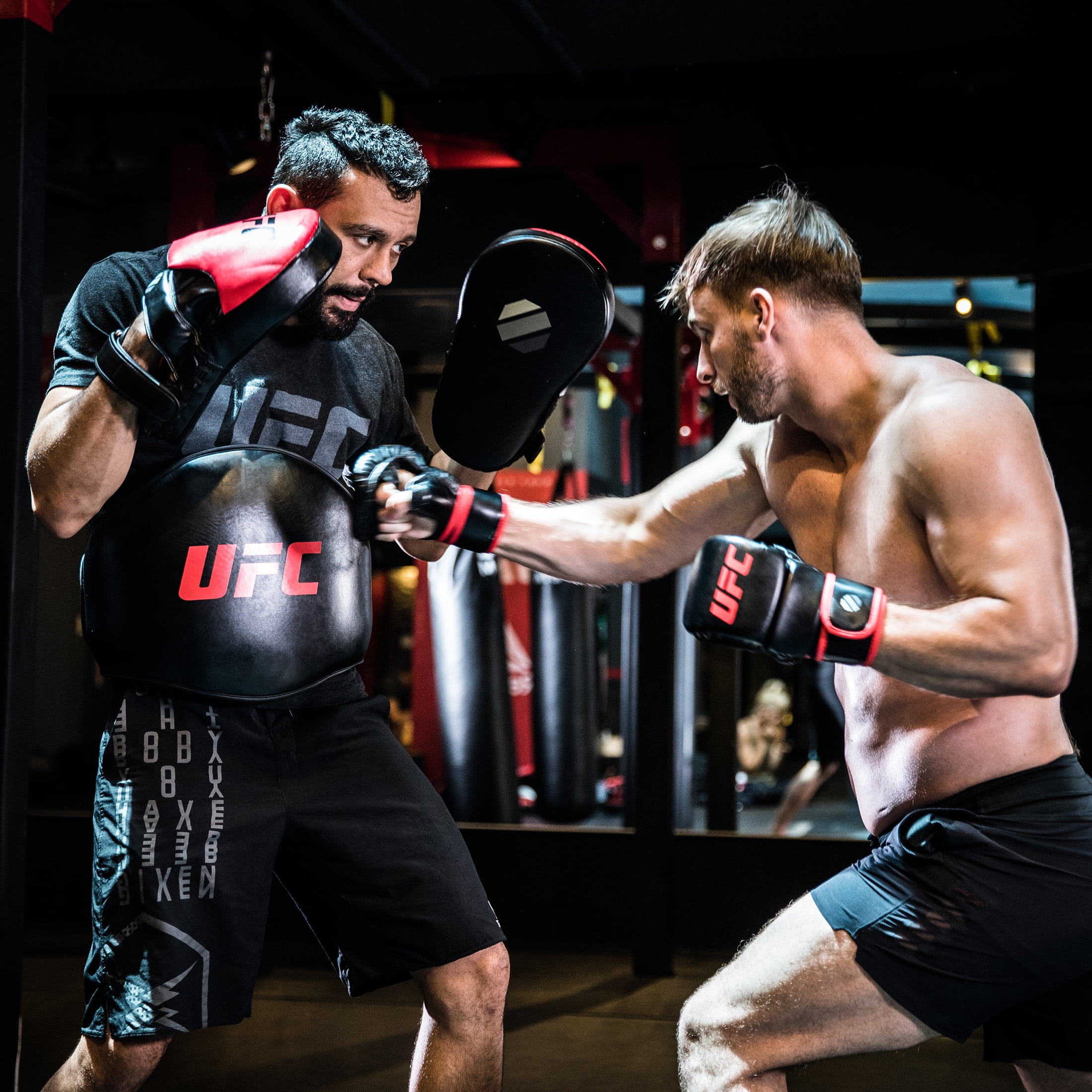UFC MMA Sparring Gloves - S/M, Black - All-In-One Training Essential - Boxing Protection with MMA Versatility