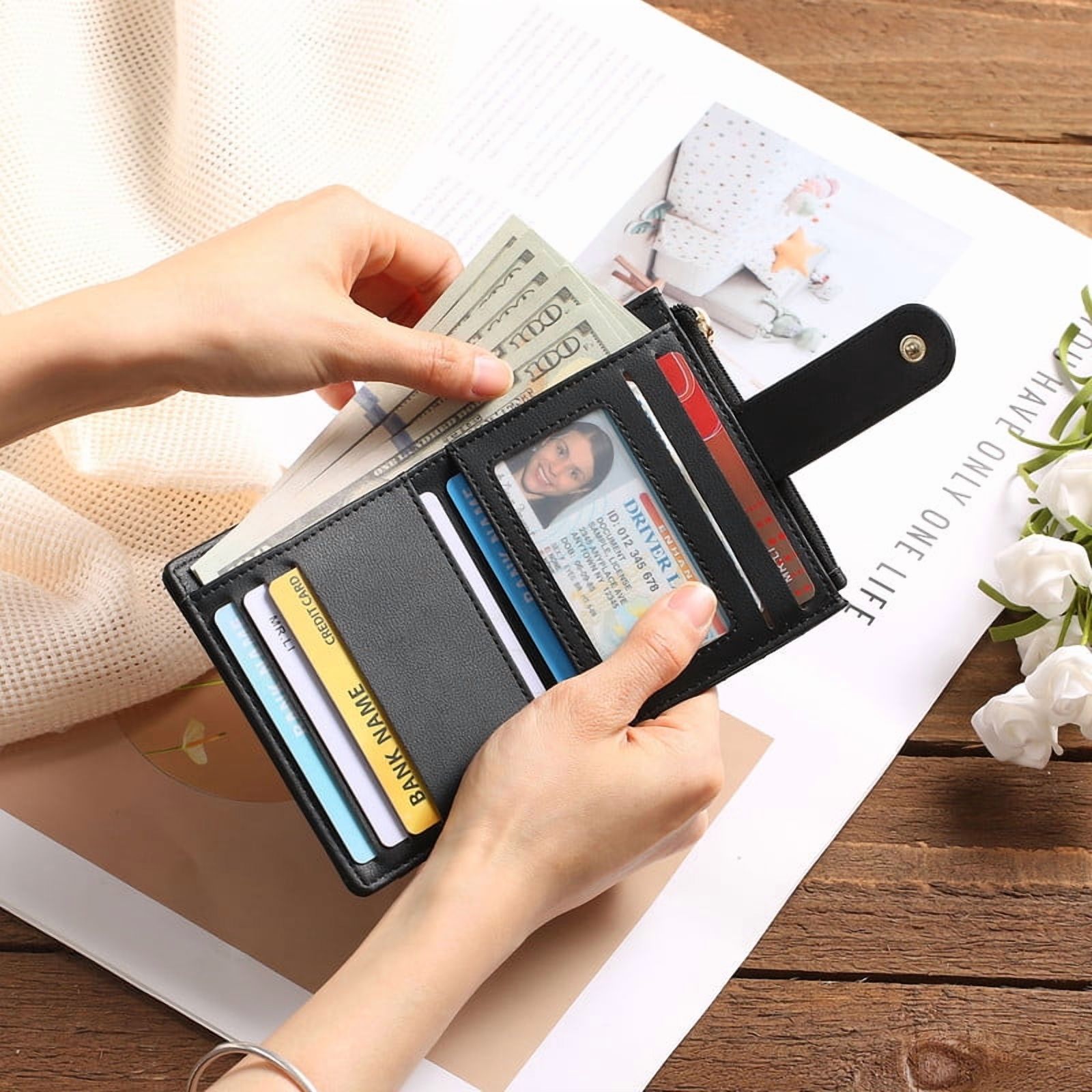 GAEKEAO Women's Small RFID Blocking Wallet with Keychain photo 3