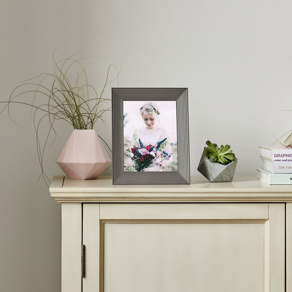 Aura Mason in Graphite 9” HD Display WiFi Digital Photo Frame Share Unlimited Photos