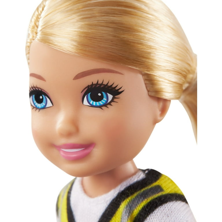 Barbie Chelsea Can Be Toy Store Playset with Small Blonde Doll, Shop  Furniture & 15 Accessories 