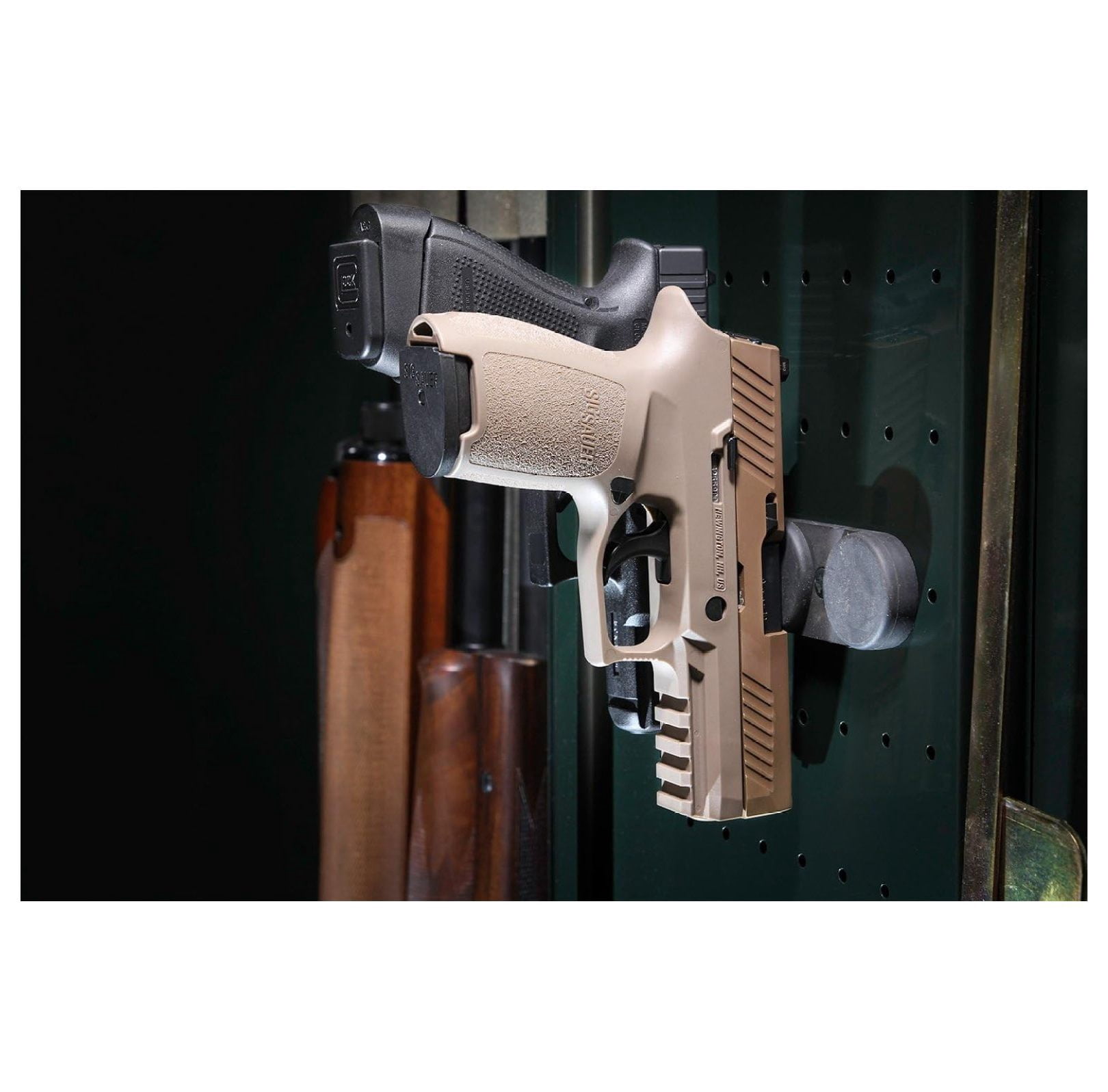 03190 Pac- Gun Storage Magnet, Matte Black