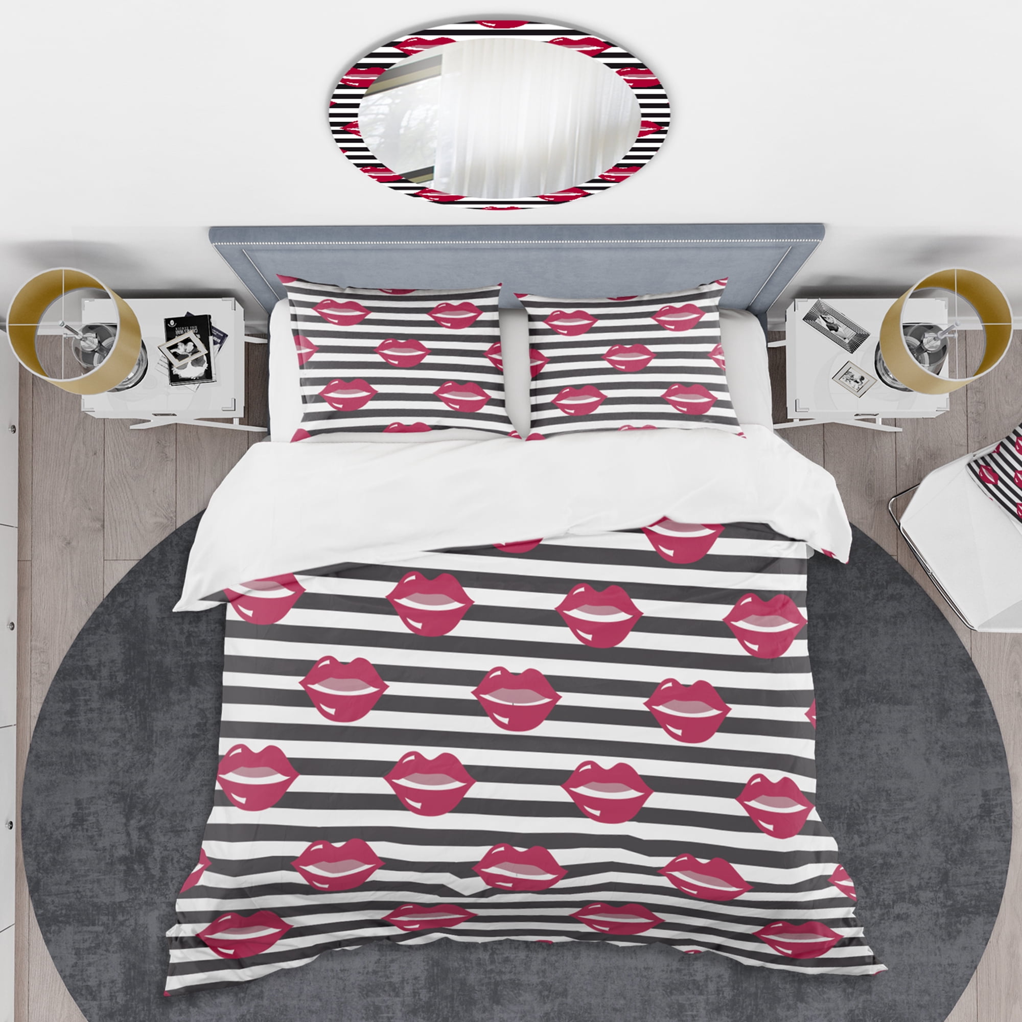 Designart 'Red Lips Fashion Pattern' Mid-Century Modern Duvet Cover Set