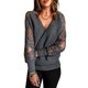 thumbnail image 1 of Suéter con cuello en V para mujer Diseño cruzado Costuras de encaje Camisa superior de punto de manga larga Suéter suelto para otoño invierno Gris M, 1 of 7