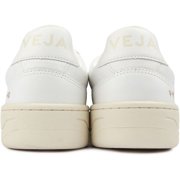 Veja Female Sustainable Sneakers With Elegant Design And Comfortable Fit White Sizes IT 34-50 2/3