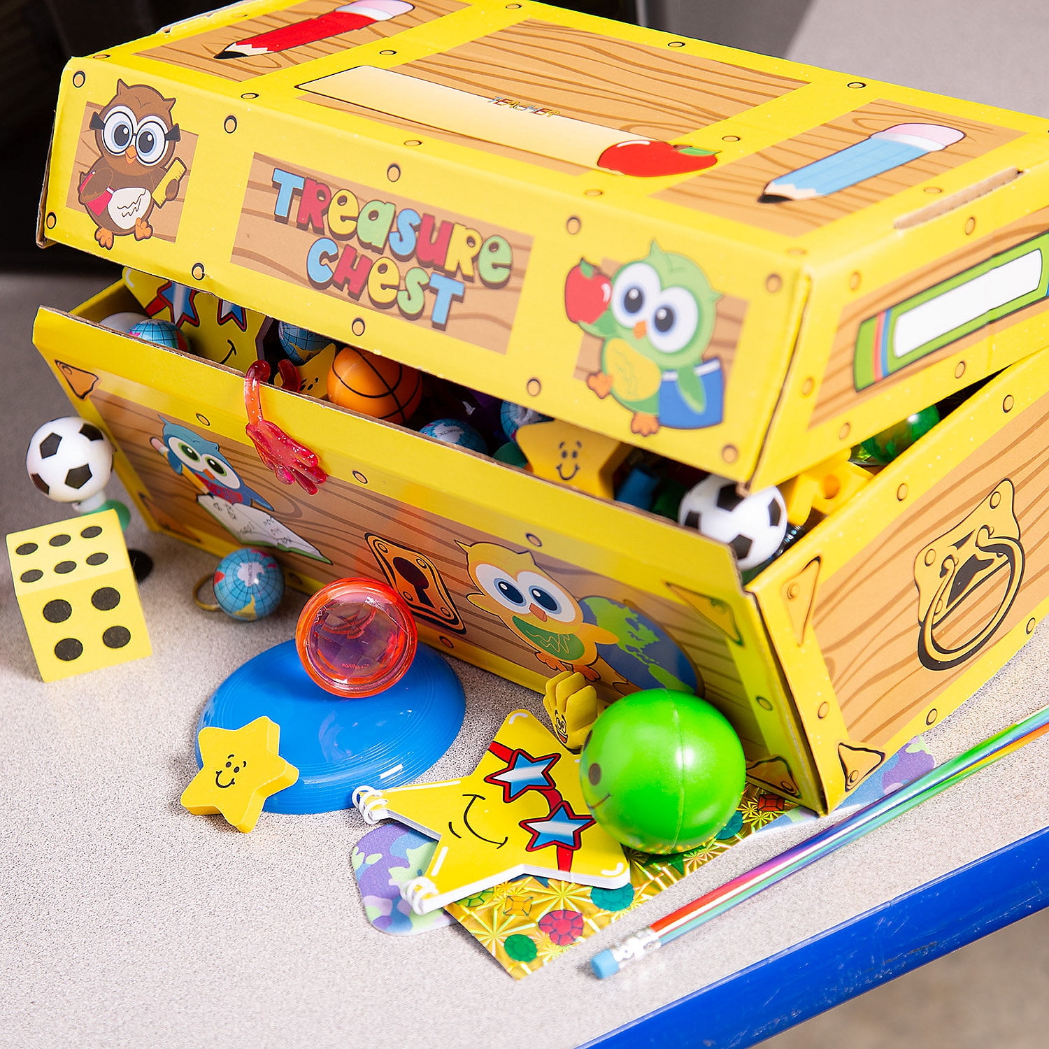 Kids' Cardboard Treasure Chest Box with 100Pieces Assortment