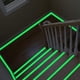 thumbnail image 3 of Cinta reflectante resistente y antideslizante para escaleras, para exteriores e interiores, impermeable, antideslizante, con agarre adhesivo, para escalones de escalera, con tracción y tiras, 3 of 8