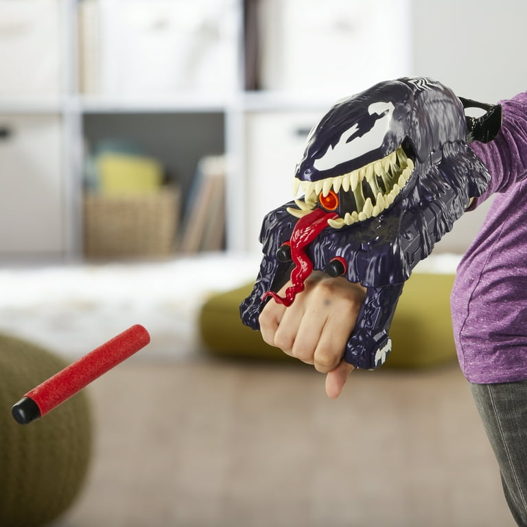 Spider-Man, VenomStrike Blaster, includes NERF darts, Marvel hero
