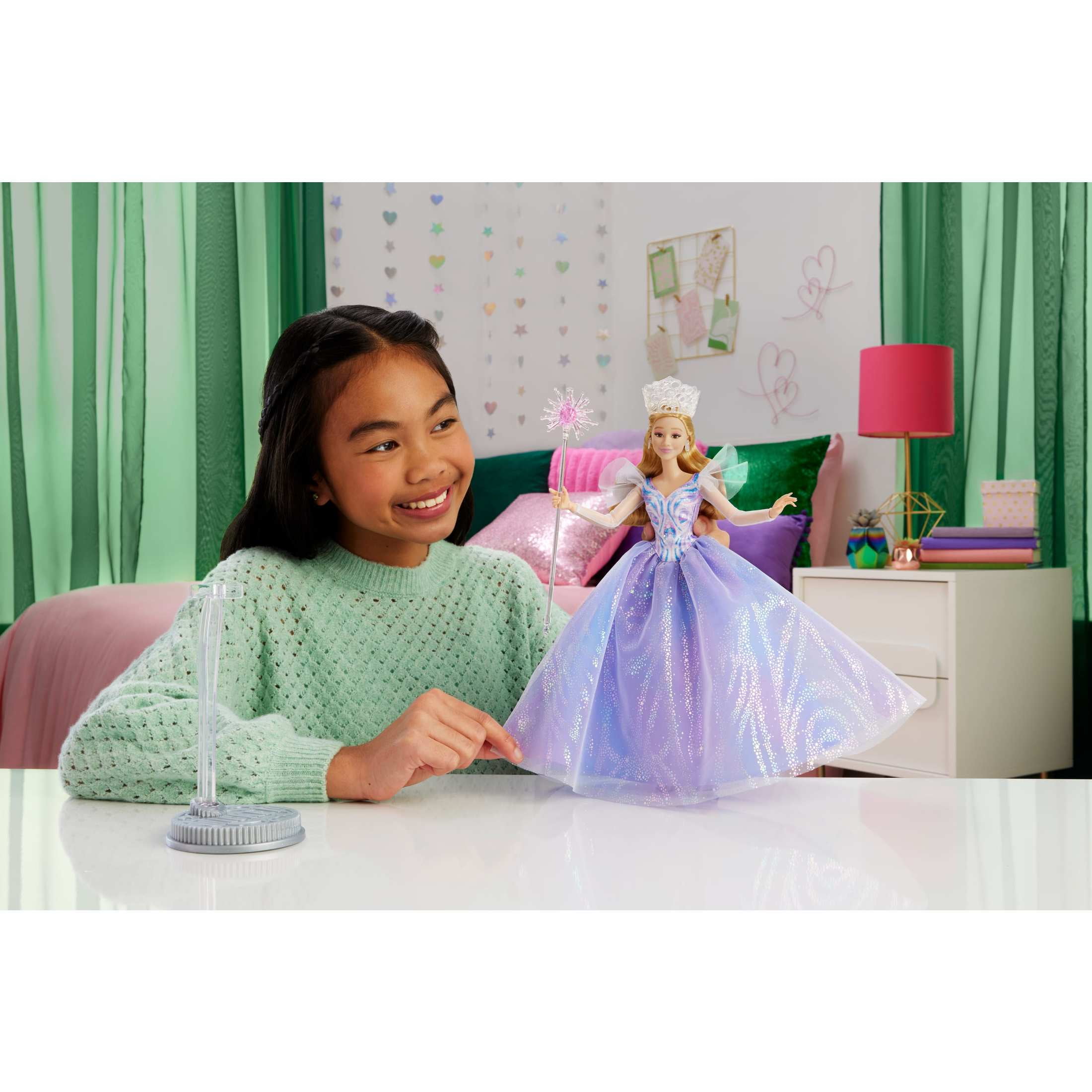 Universal Pictures' Wicked: For Good Deluxe Glinda Doll with Movie-Inspired Outfit & 3 Accessories