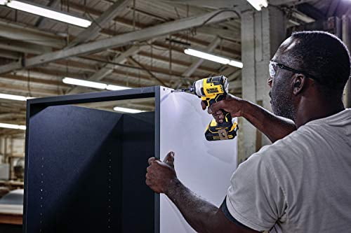 DEWALT DCF809C1 20V MAX* 1/4" Brushless Hex Compact Impact Driver Kit