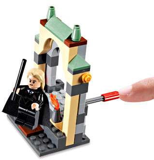 Pre-Owned Harry Potter Series 2 Freeing Dobby Set LEGO 4736