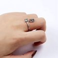 thumbnail image 3 of Anillo Mujer Letra Plata Y Oro Color Metal Apertura Ajustable Anillo Iniciales Nombre, 3 of 5