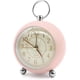 thumbnail image 1 of (Rosa) Reloj despertador analógico retro, reloj despertador de dos campanas sin tictac, retro, funciona con pilas, reloj de escritorio de cuarzo con luz de noche, para niños, para un sueño profundo, 1 of 5