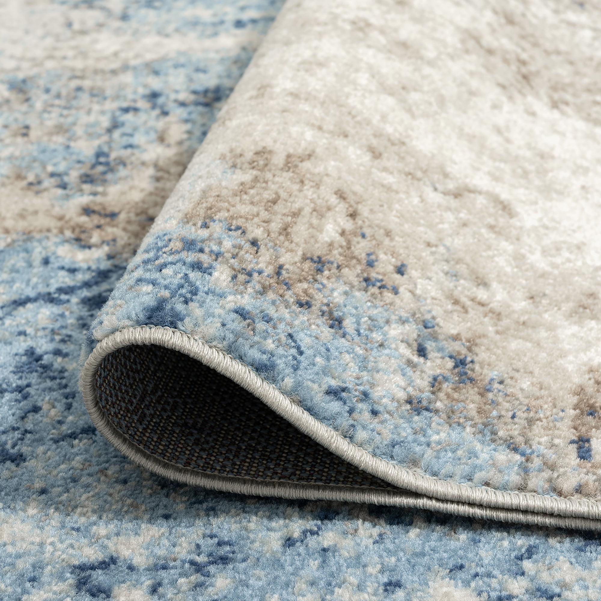 Chelsea Contemporary Abstract 5'3'' x 7'3'' Navy and Blue Polypropylene Indoor Area Rug, 5' x 7'
