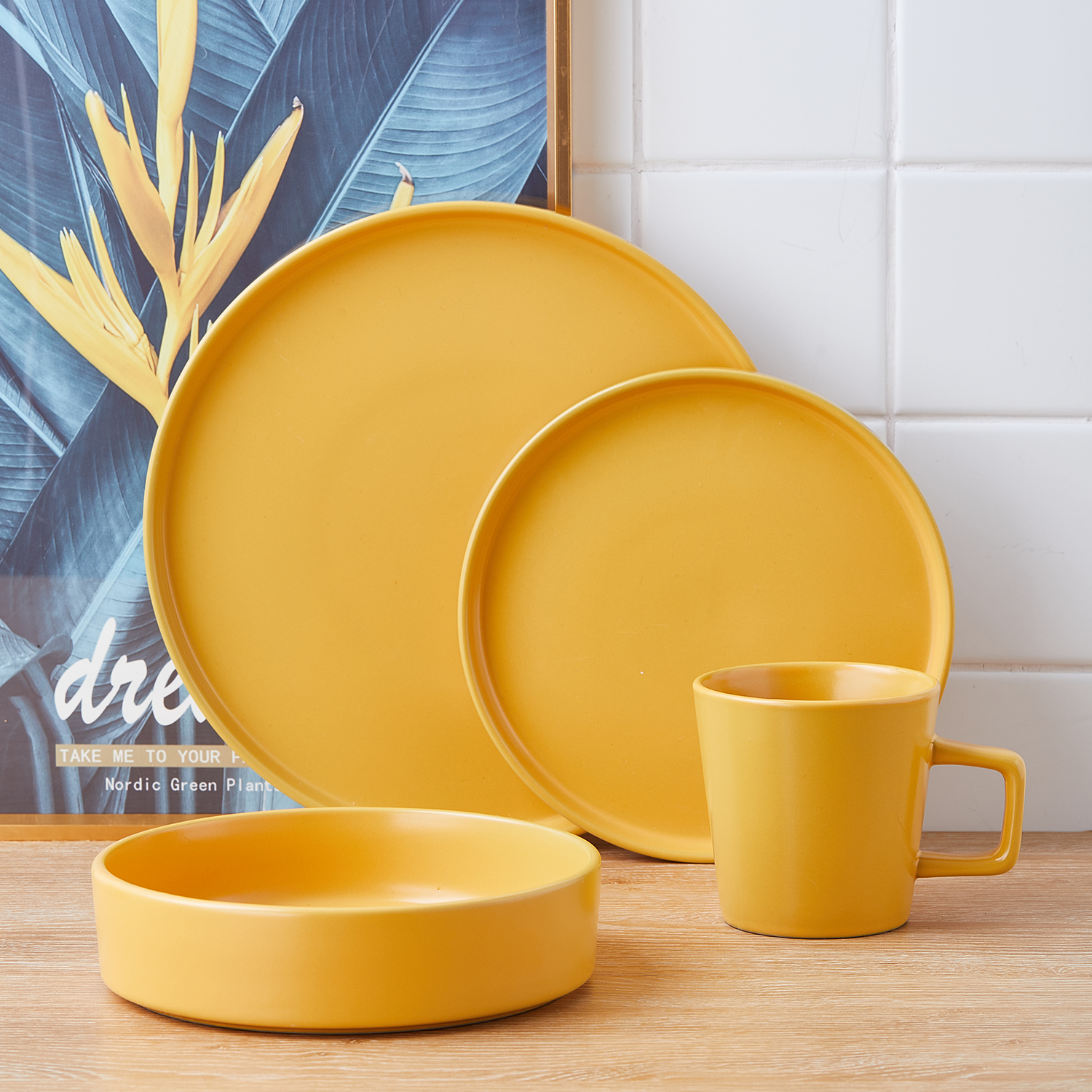 クラシカルレインボーハッピーバード Stone Lain Cleo 16-Piece Round Dinnerware Set, Yellow  Modern Dishes