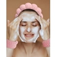 thumbnail image 3 of Kit Diademas Xtellar Para Maquillaje Y Muñequeras Color Rosa, 3 of 5