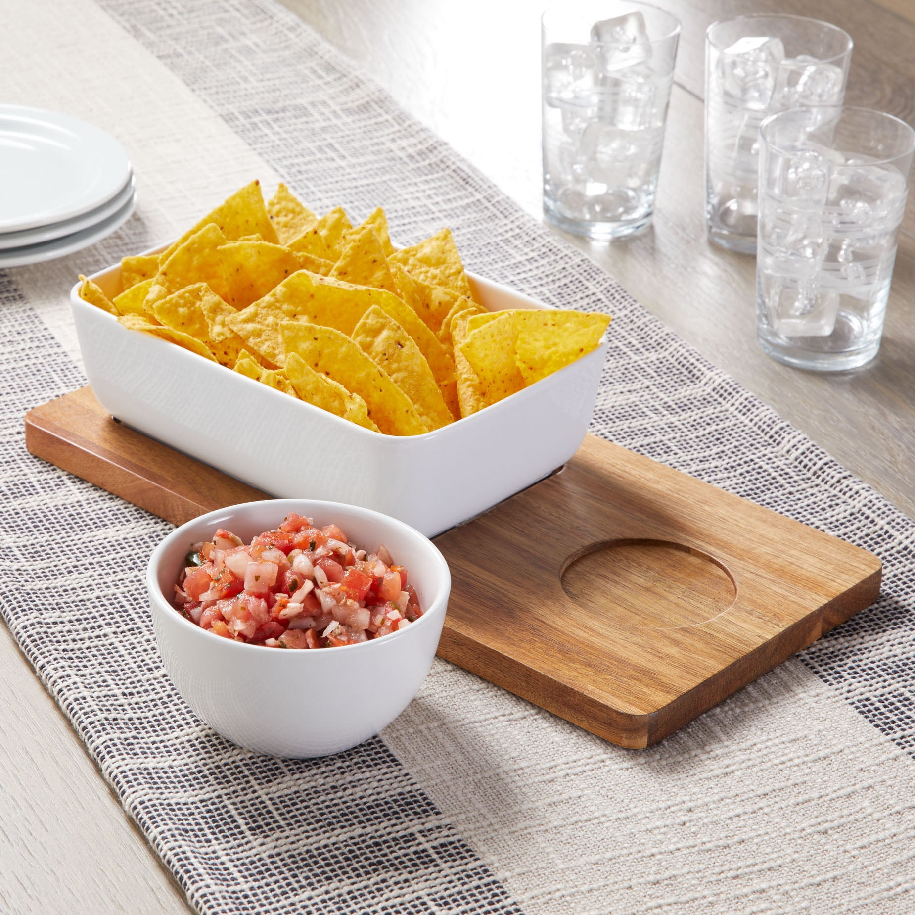 (4 pack) Better Homes & Gardens Ceramic Chip Dip Bowl with Acacia Tray, Natural Wood Color, 13.5x6.5x2.99 in
