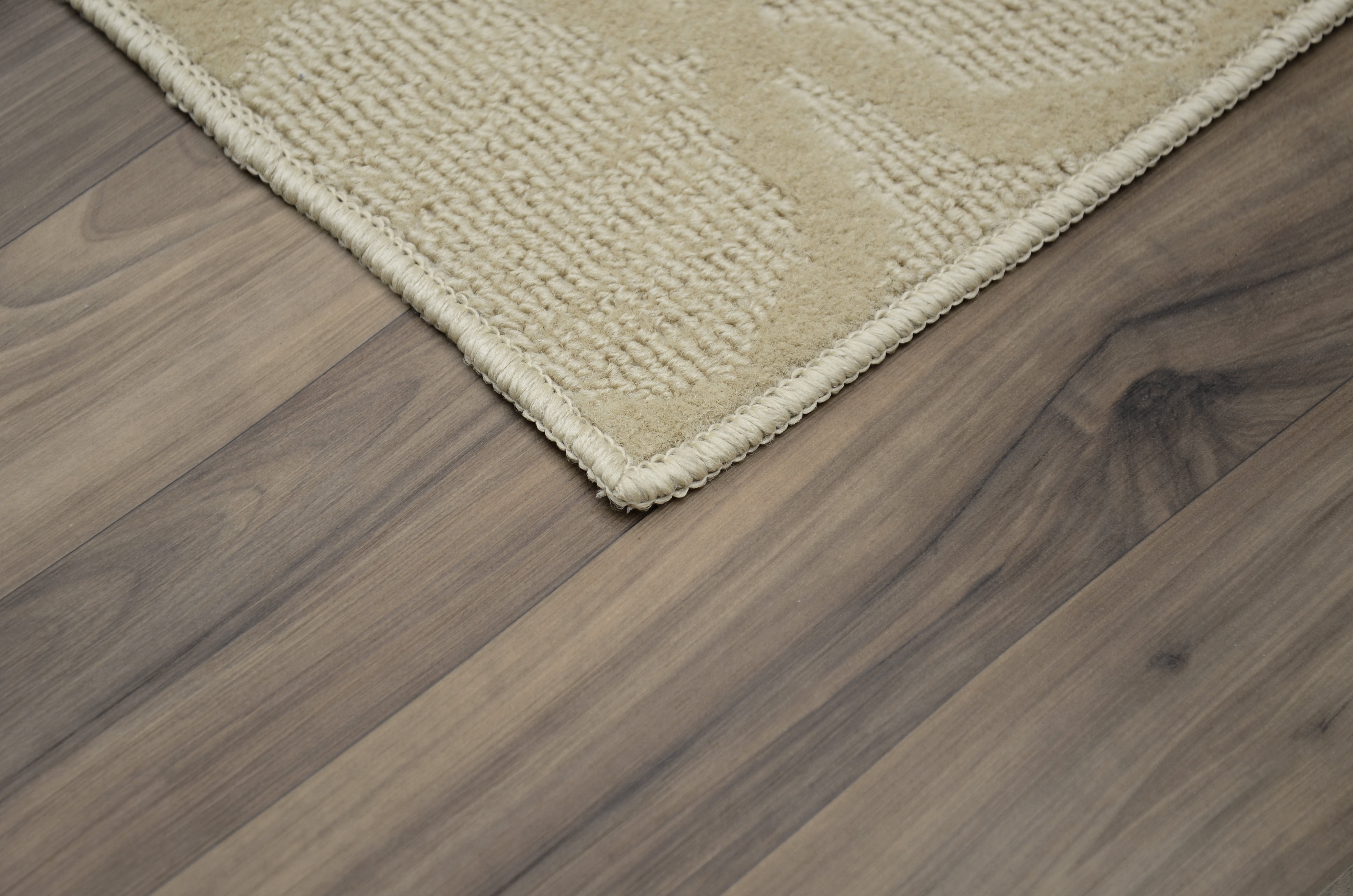 Mainstays Sparta Polypropylene Tan Indoor Area Rug, 7'6" x 9'6"